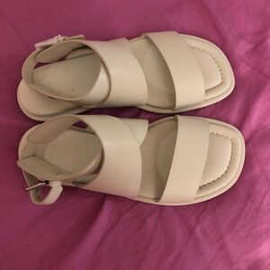 Cirona Strappy Sandal (Women)
PURE Donna Karan Sz 6